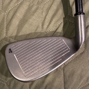 For the New Golfer - Callaway Big Bertha
Tungsten Titanium 4 Iron RH